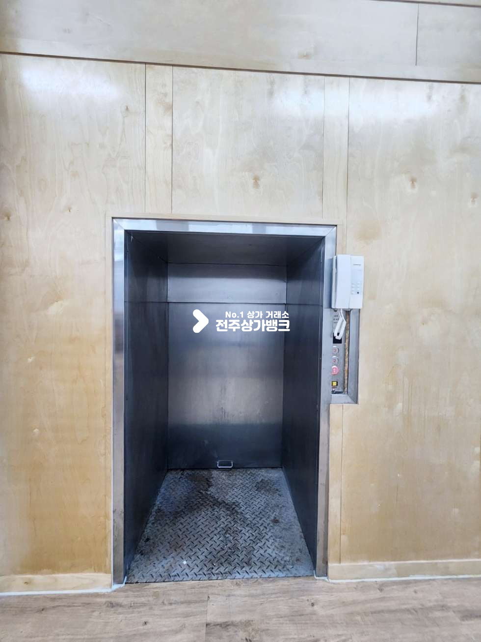 전북 전주완산구 평화동2가 평화동2가 풀리모델링 , 내부 에어컨 룸분리 ,화물엘리베이터 설치 ! 즉시입주가능 월세 매물번호 14815 사진 12