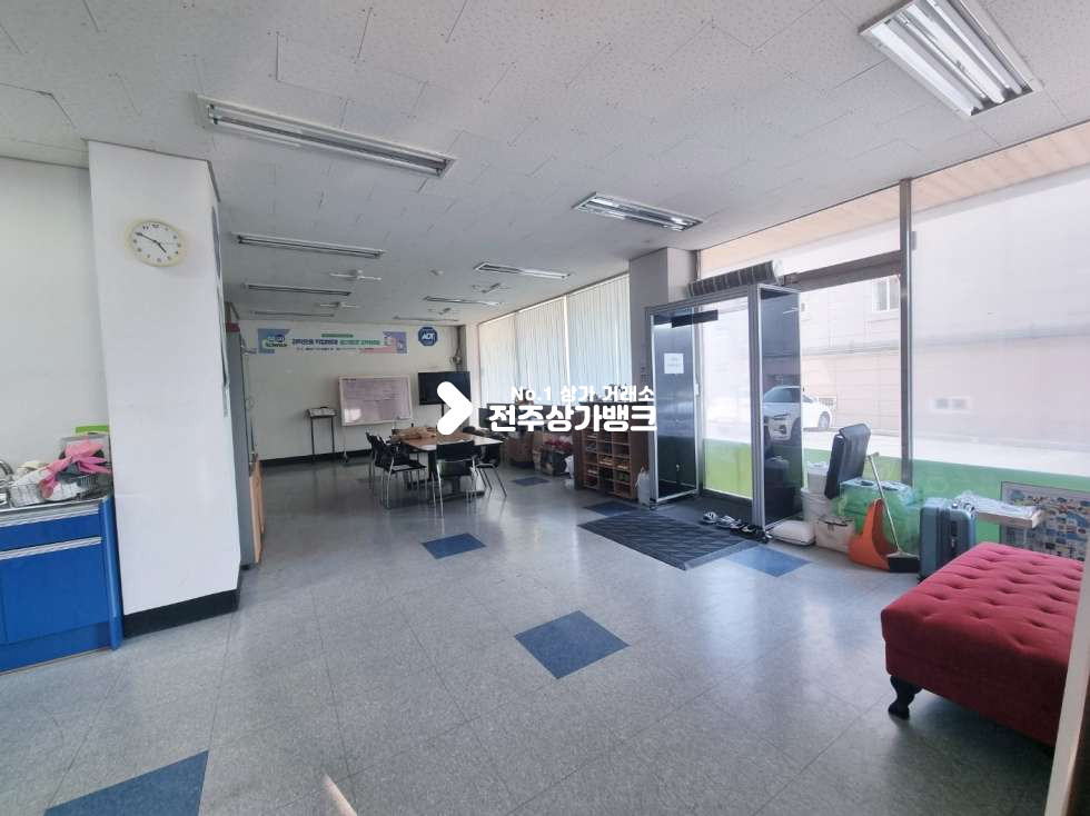 전북 전주완산구 효자동3가 효자동3가 인테리어 잘되어있는 68평 매물입니다.조정가능 월세 매물번호 14511 사진 7