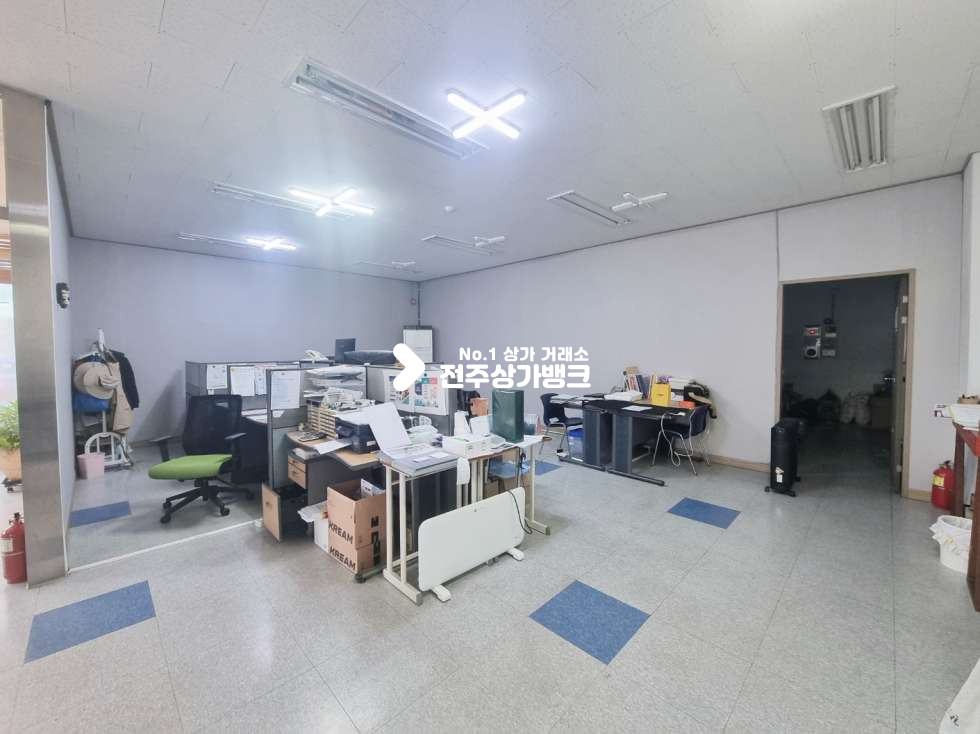 전북 전주완산구 효자동3가 효자동3가 인테리어 잘되어있는 68평 매물입니다.조정가능 월세 매물번호 14511 사진 10