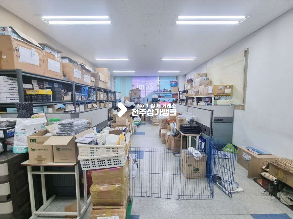 전북 전주완산구 효자동3가 효자동3가 인테리어 잘되어있는 68평 매물입니다.조정가능 월세 매물번호 14511 사진 14