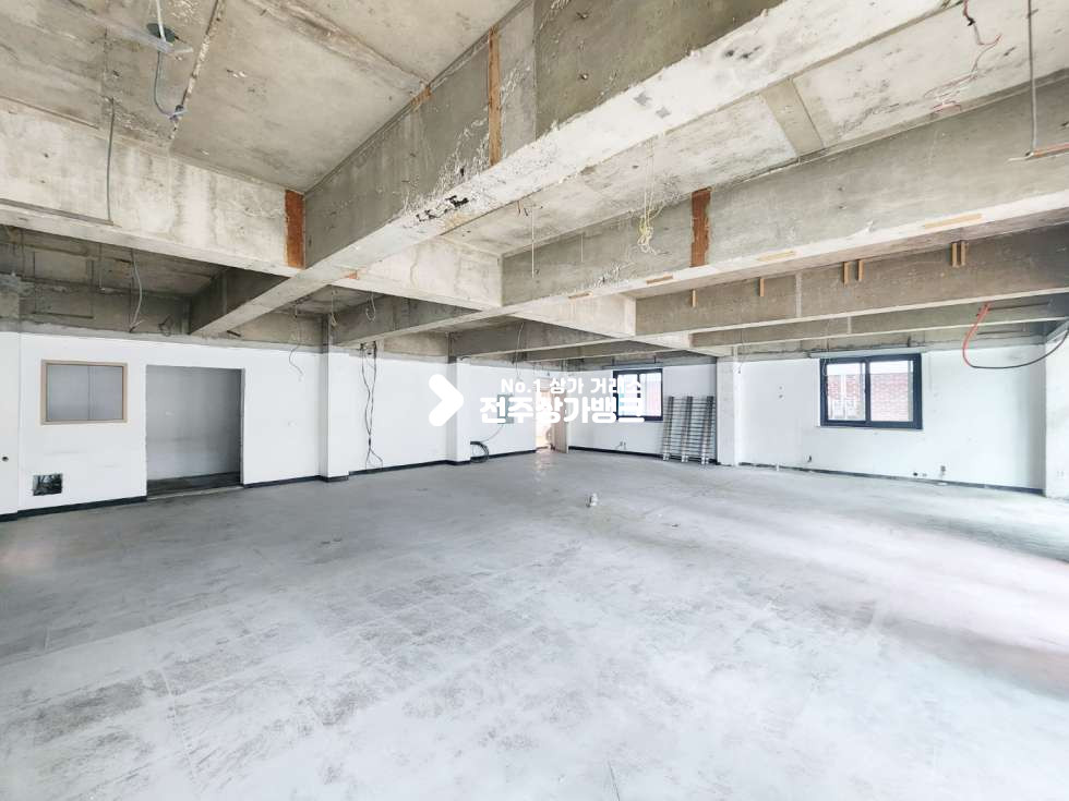 전북 전주완산구 삼천동1가 삼천동 유동인구 많은 교차로 부근 배수,도시가스완비 음식점,까페등 강력추천 즉시입주가능 월세 매물번호 14825 사진 5