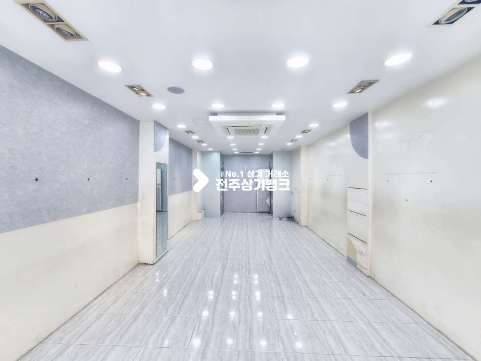 전북 전주완산구 삼천동1가 삼천동 유동인구 매우많은 대로변 1층 상가 내부 인테리어완비 판매점 강력추천!!! 월세 매물번호 14826 사진 2