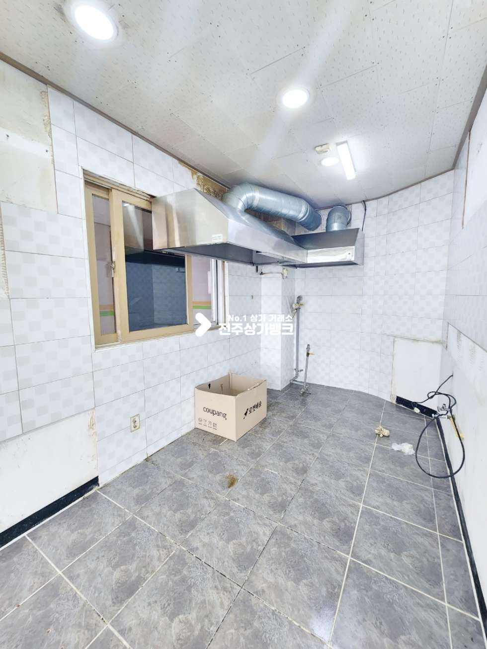 전북 전주덕진구 송천동2가 송천동 배달음식점 최적 ! 후드 연결되어있음 내부 화장실 있음 ! 즉시입주가능 월세 매물번호 14832 사진 6