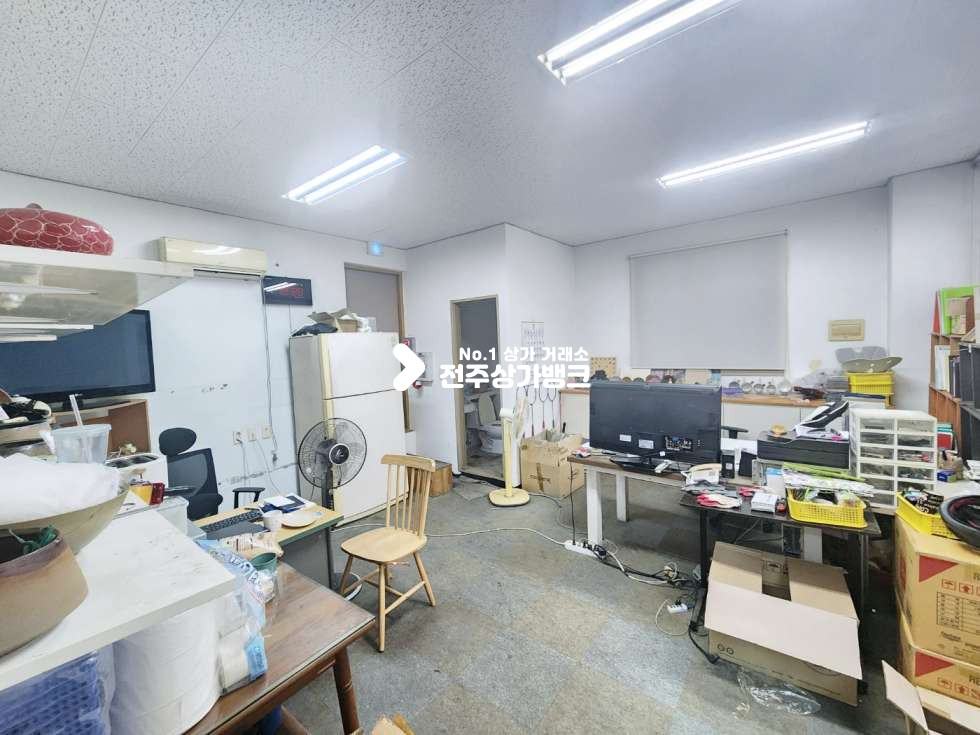전북 전주완산구 효자동3가 효자동3가 평수대비 저렴한 가격 넒은 평수대 서비스판매점,사무실등 강력추천 월세 매물번호 14867 사진 1