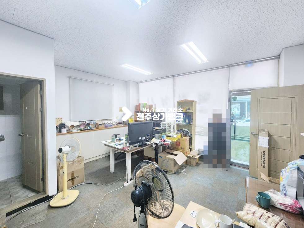 전북 전주완산구 효자동3가 효자동3가 평수대비 저렴한 가격 넒은 평수대 서비스판매점,사무실등 강력추천 월세 매물번호 14867 사진 4