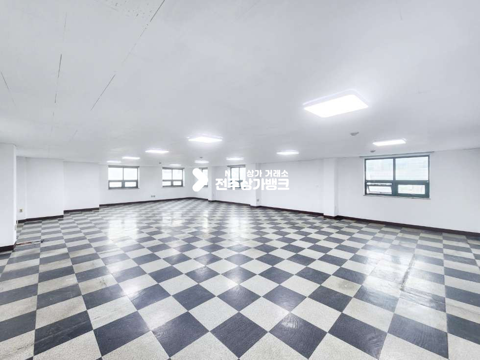 전북 전주완산구 중화산동2가 중화산동2가 저렴한 월세 3층 넒은 평수 내부깔끔인테리어 즉시입주가능 월세 매물번호 14869 사진 3