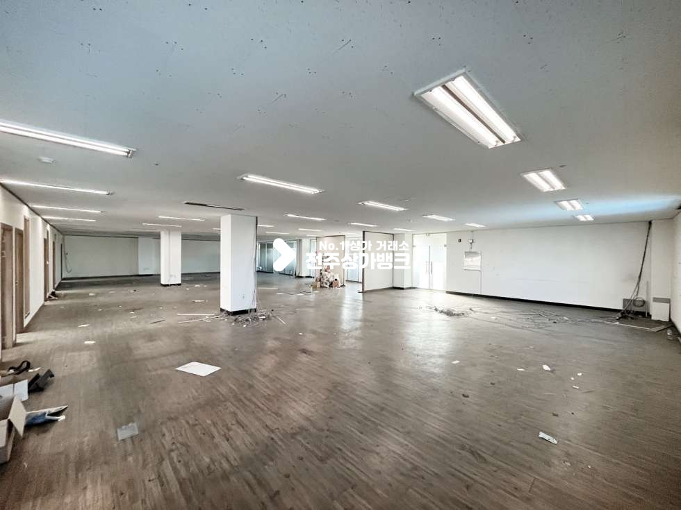 전북 전주완산구 효자동2가 ★ 위치 좋은 상가 매물 추천 합니다. 분할가능 합니다 ★ 월세 매물번호 12058 사진 4