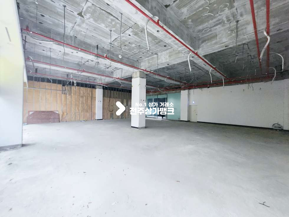 전북 전주완산구 효자동2가 신시가지내 대로변 최고의 광고효과 1층 임대 완벽철거되어 즉시인테리어가능 월세 매물번호 14886 사진 5