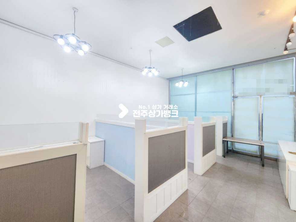 전북 전주완산구 효자동2가 신시가지내 1층 사무실 내부 완벽인테리어 , 룸분리등 필요에 따라 철거도 가능 , 가격조정가능 월세 매물번호 14888 사진 7