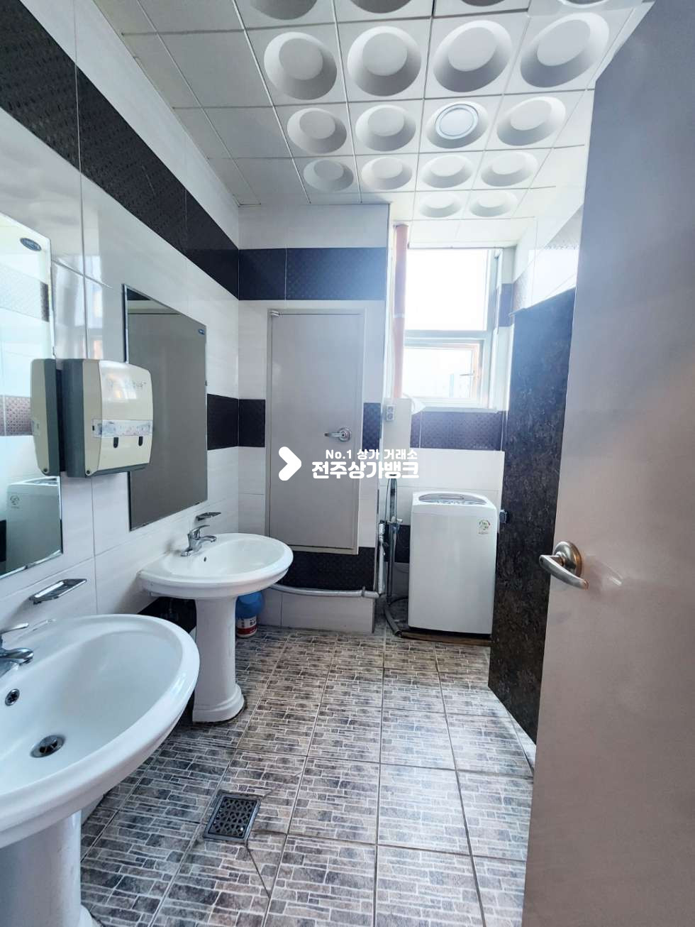 전북 전주완산구 효자동2가 효자동2가 매출 잘나오는 샤브집 양도양수 권리금협의가능 , 입주일 협의가능 월세 매물번호 14893 사진 21