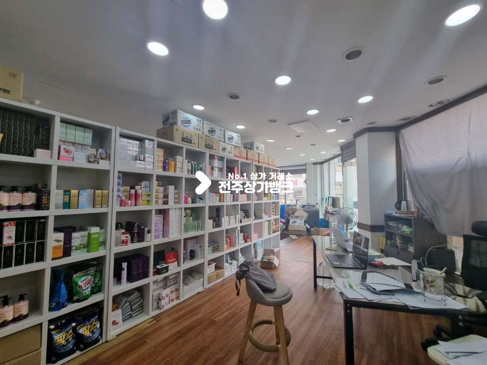 전북 전주완산구 서노송동 ★서노송동 코너 광고효과 좋은 1층 사무실 ★ 월세 매물번호 14903 사진 2