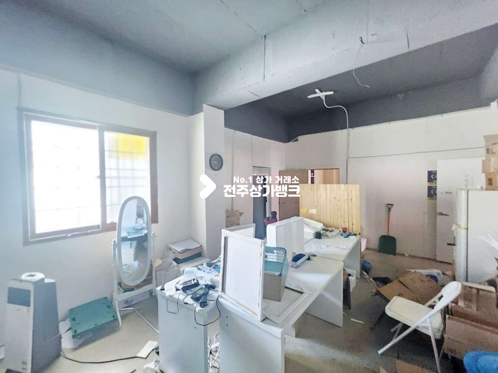전북 전주덕진구 우아동1가 우아동 50평형대 1층 넒은 상가 화장실 내부구분,룸구분 즉시입주가능 월세 매물번호 14912 사진 9