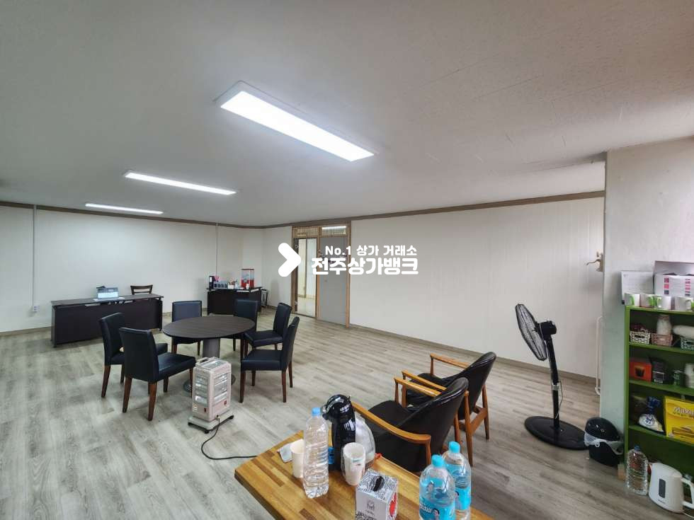 전북 전주완산구 효자동1가 효자동1가 백제대로부근 70평형 넒고 저렴한 사무실 강력추천 월세 매물번호 13928 사진 1