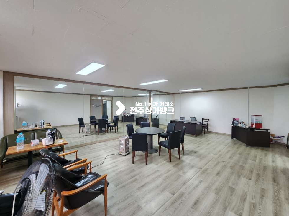 전북 전주완산구 효자동1가 효자동1가 백제대로부근 70평형 넒고 저렴한 사무실 강력추천 월세 매물번호 13928 사진 3