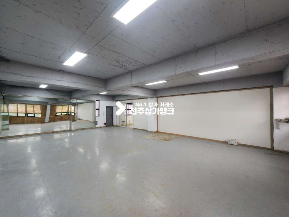 전북 전주완산구 효자동1가 효자동1가 백제대로부근 70평형 넒고 저렴한 사무실 강력추천 월세 매물번호 13928 사진 8
