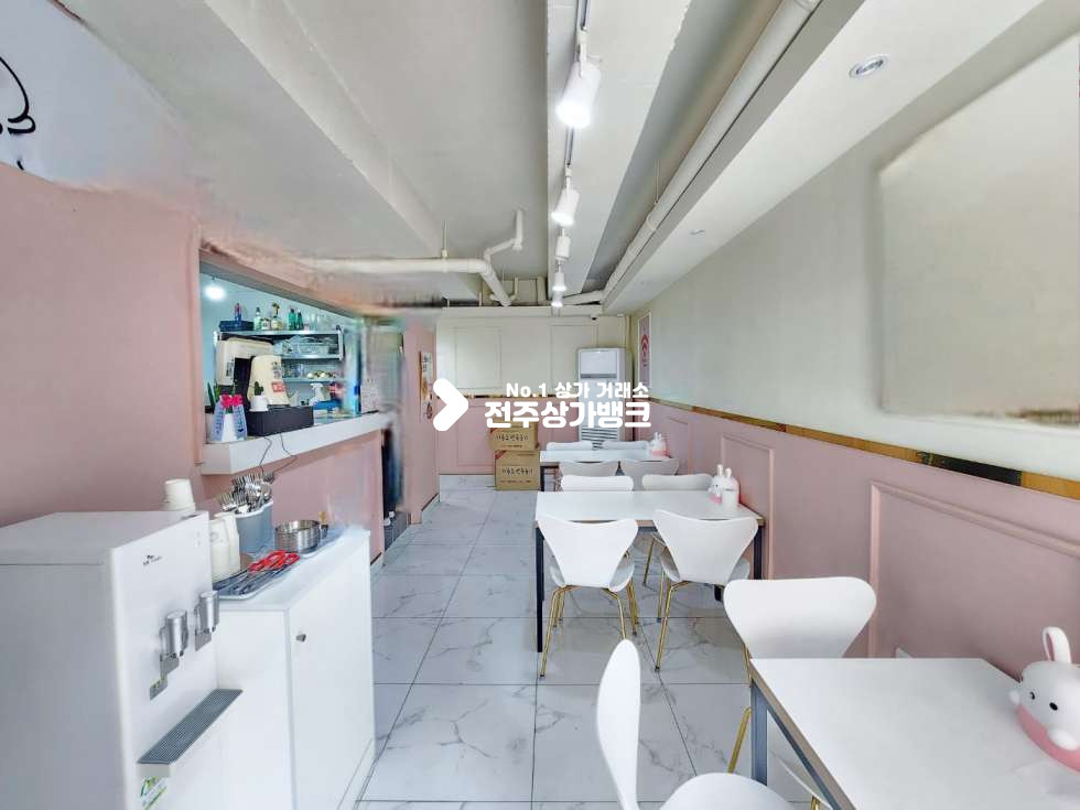 전북 전주완산구 효자동3가 무권리 양도양수 기전여고 정문앞쪽 분식점 양도양수 월세 매물번호 14098 사진 1