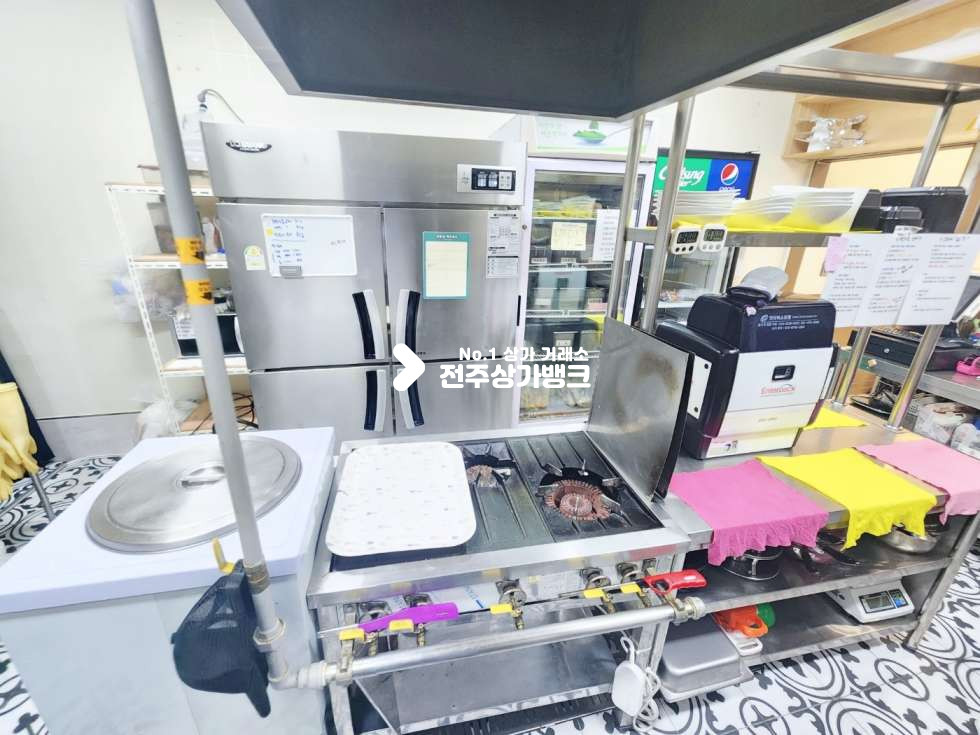 전북 전주덕진구 인후동1가 저렴한 권리금 아파트 입구쪽 유동인구 많은 치킨집 양도양수 내부시설 깔끔 협의입주가능 월세 매물번호 14949 사진 11
