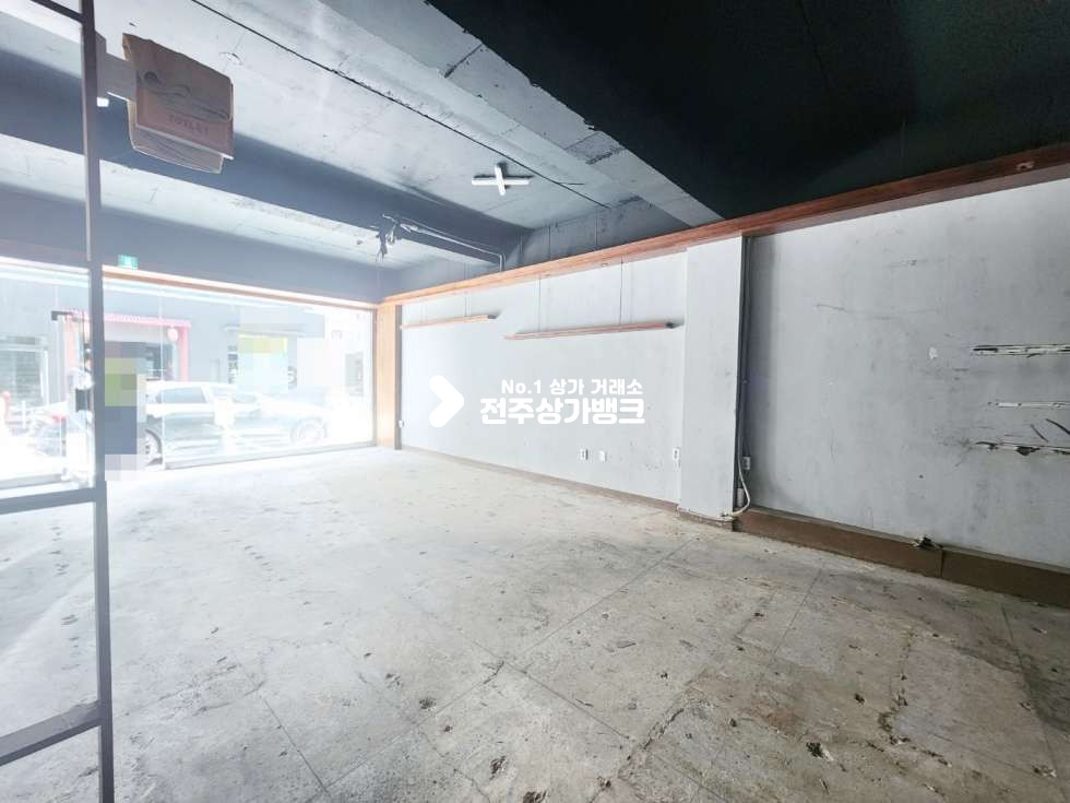 전북 전주완산구 중앙동3가 중앙동3가 객사 초입부근 리모델링 음식점상가 후드 연결되어있음 즉시입주가능 월세 매물번호 14943 사진 6