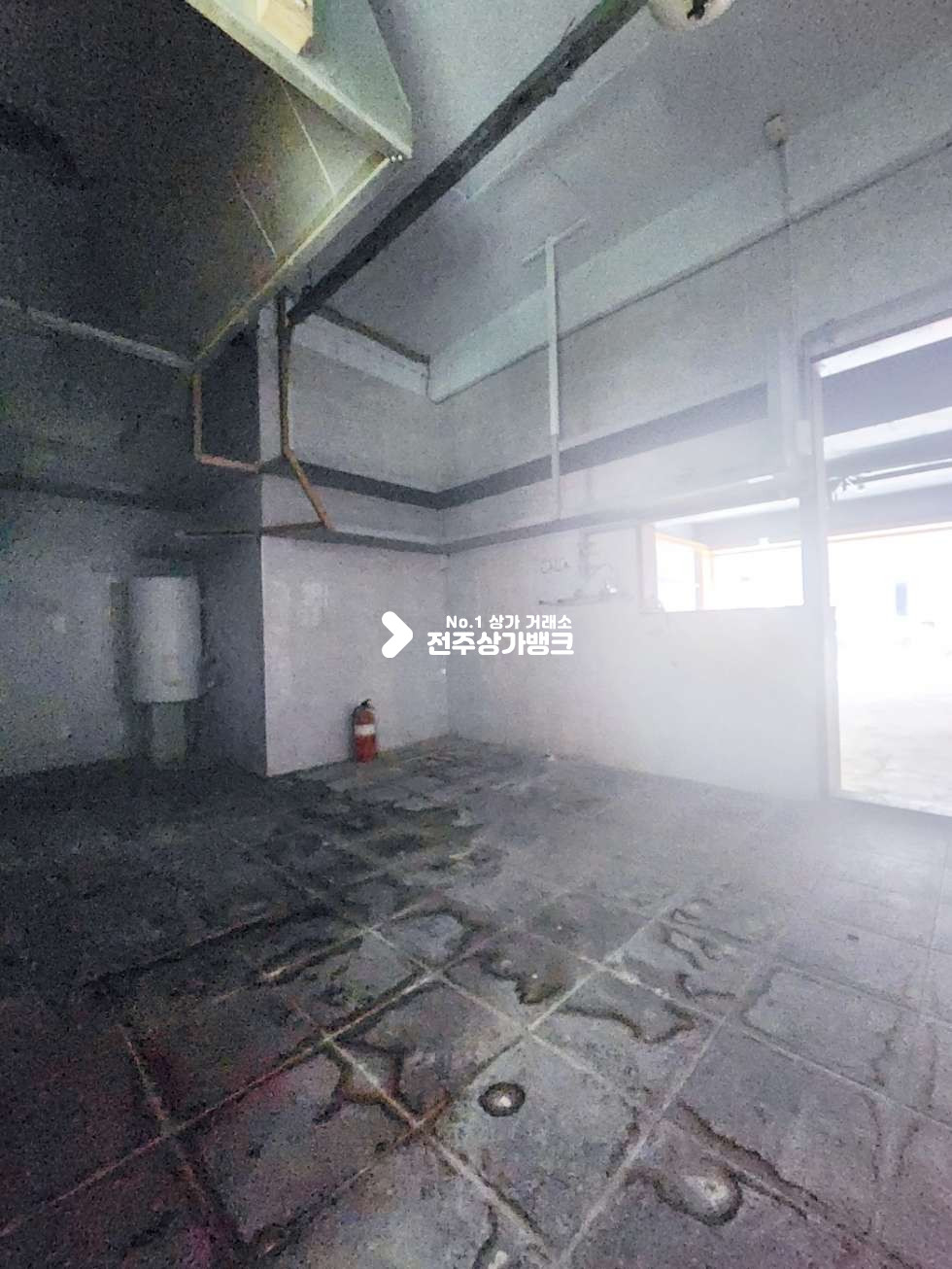 전북 전주완산구 중앙동3가 중앙동3가 객사 초입부근 리모델링 음식점상가 후드 연결되어있음 즉시입주가능 월세 매물번호 14943 사진 8