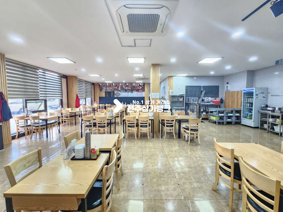전북 전주완산구 삼천동2가 ★중인리 1층 주차장넓은 음식점★ 월세 매물번호 14961 사진 2