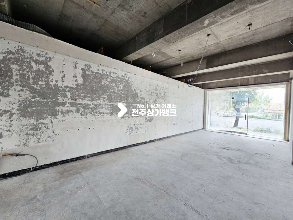 전북 전주완산구 서신동 ★대로변1층상가★학교앞상권★내부화장실유★ 월세 매물번호 14971 사진 2