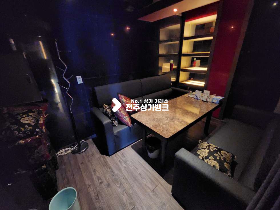 전북 전주완산구 효자동3가 ✧신시가지bar 승계 권리금 협의 가능✧ 월세 매물번호 11858 사진 4