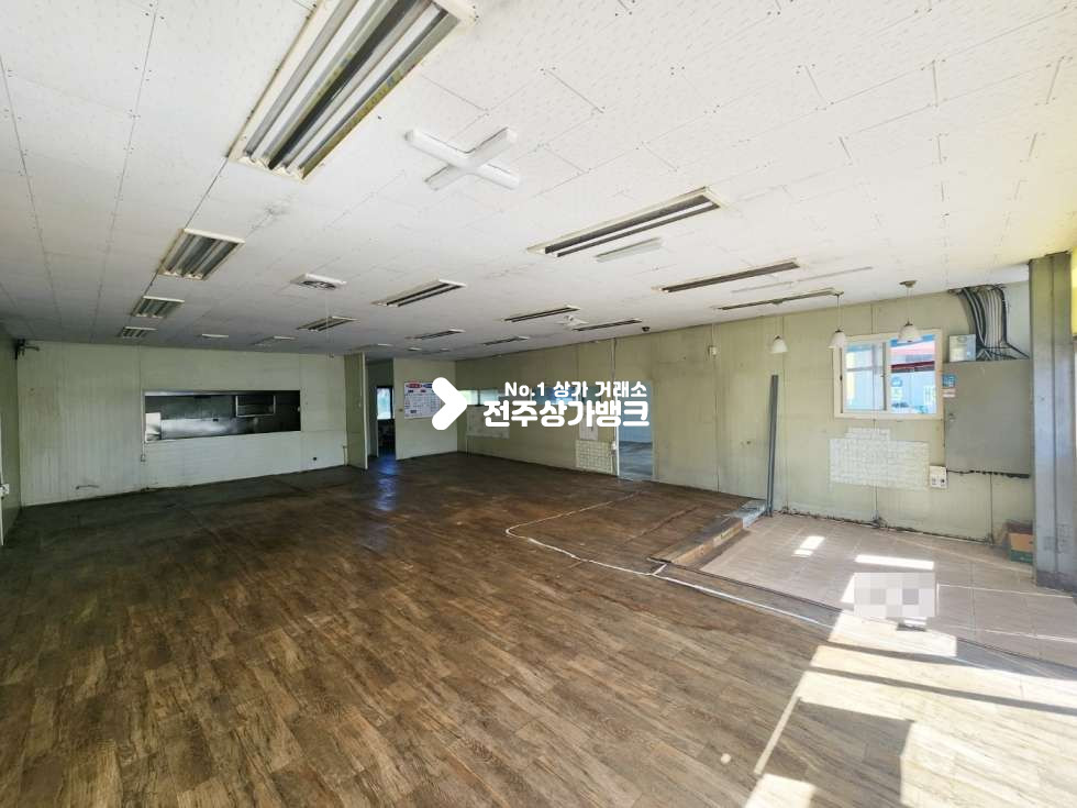 전북 전주덕진구 송천동2가 송천동 농산물공판장부근 주차자리 좋은 60평형 음식점 임대 즉시입주가능 월세 매물번호 15017 사진 6