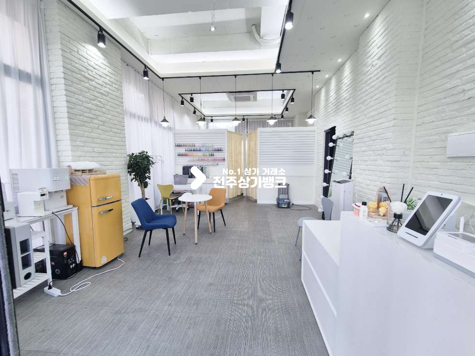 전북 전주완산구 효자동3가 ★문학초 근처 1층 상가★ 월세 매물번호 15040 사진 1