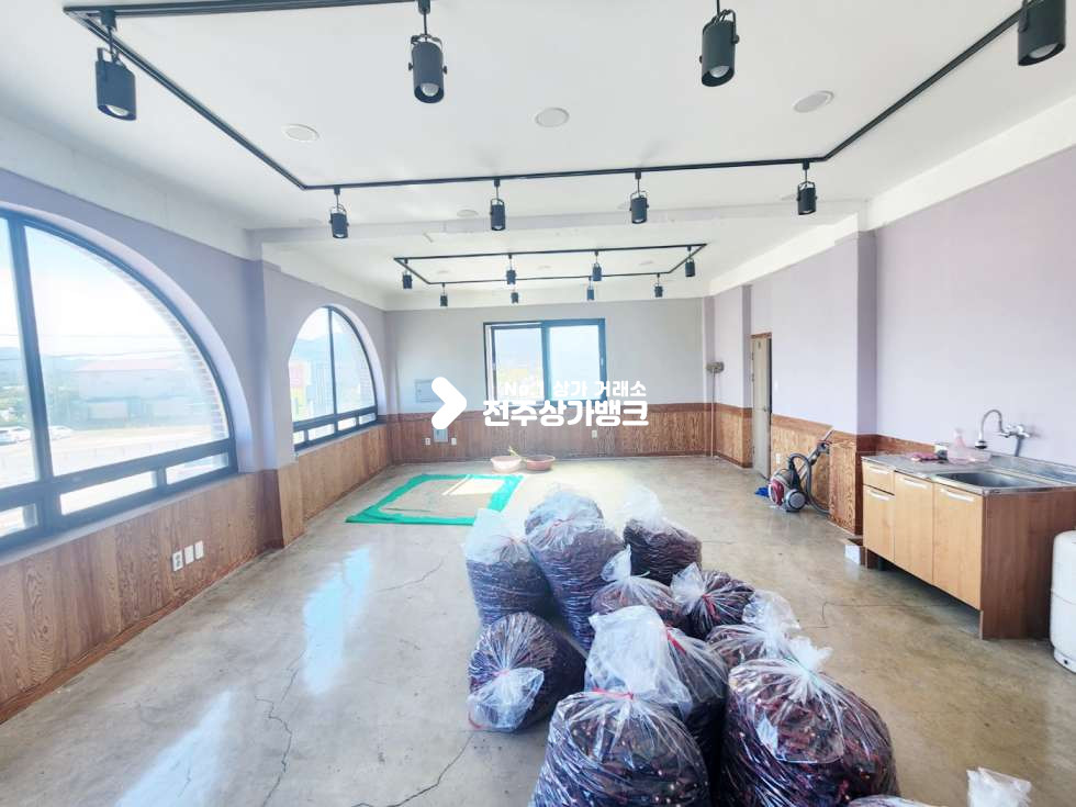 전북 전주완산구 삼천동2가 삼천동 저렴한가격대로 나온 2층 임대 내부깔끔 ~강력추천!! 월세 매물번호 15047 사진 5
