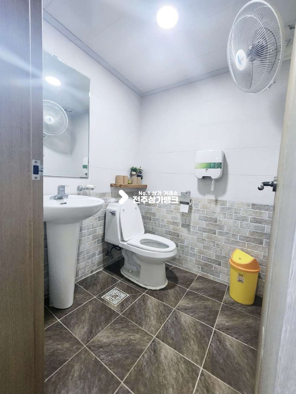 전북 전주완산구 삼천동2가 삼천동2가 저렴한 ,무권리 한식점 임대 즉시사용가능 월세 매물번호 15048 사진 16