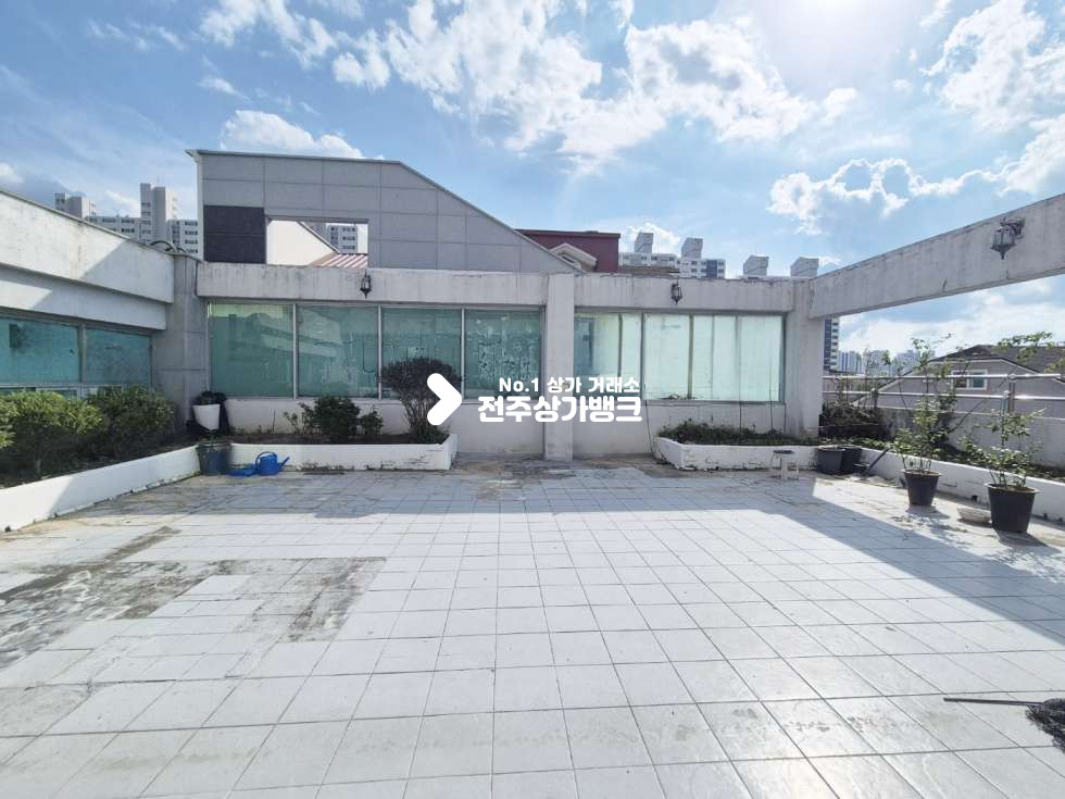 전북 전주완산구 평화동2가 ●평화동 테라스 넓게 사용 4층상가. 사무실, 자유업종 추천● 월세 매물번호 15093 사진 2