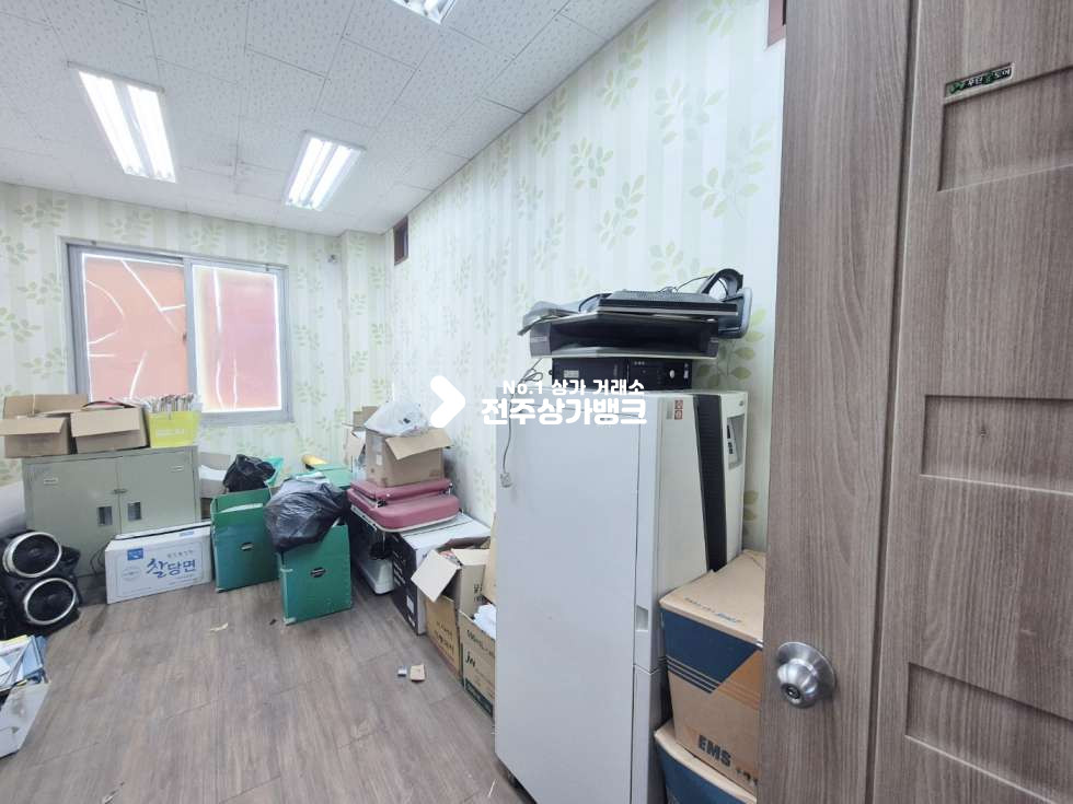 전북 전주완산구 평화동2가 ●평화동 테라스 넓게 사용 4층상가. 사무실, 자유업종 추천● 월세 매물번호 15093 사진 7