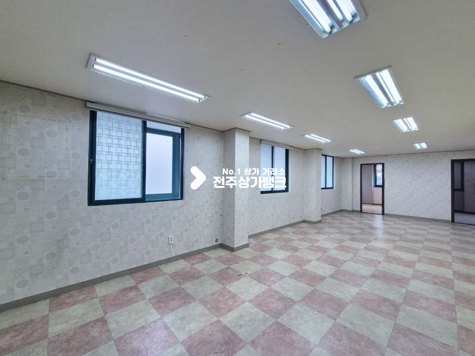 전북 전주완산구 효자동3가 서곡 2층 30평 사무실 추천! 월세 매물번호 15198 사진 1