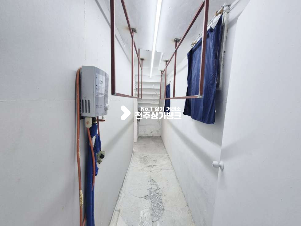전북 전주덕진구 송천동1가 ○송천동 초등학교옆 1층 상가. 의류매장,학원 추천○ 월세 매물번호 15213 사진 5