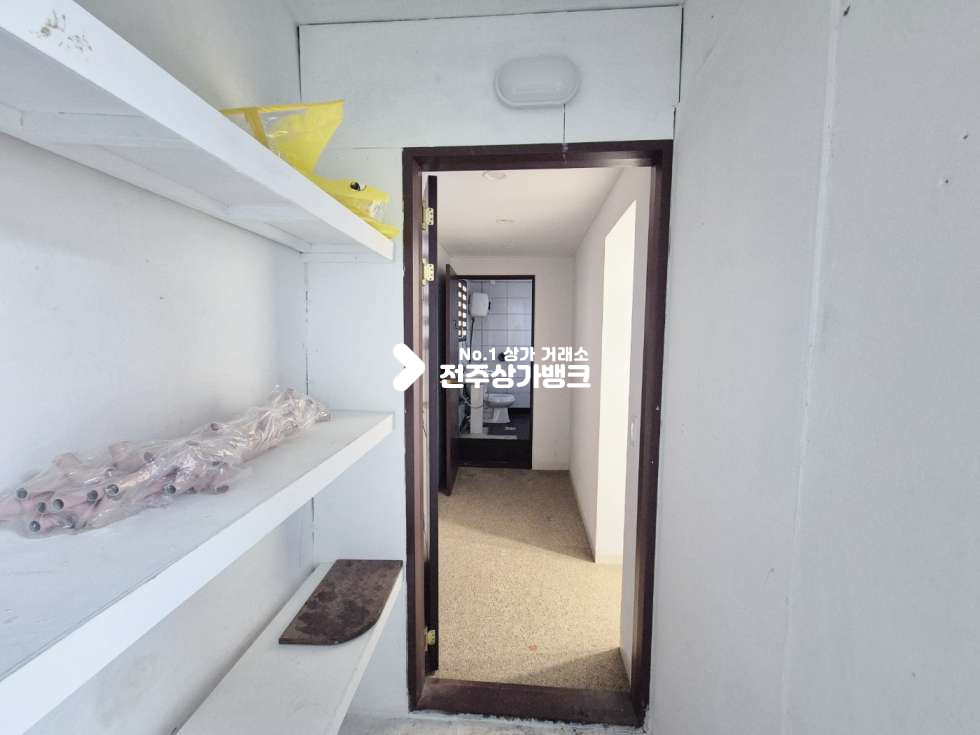 전북 전주덕진구 송천동1가 ○송천동 초등학교옆 1층 상가. 의류매장,학원 추천○ 월세 매물번호 15213 사진 6