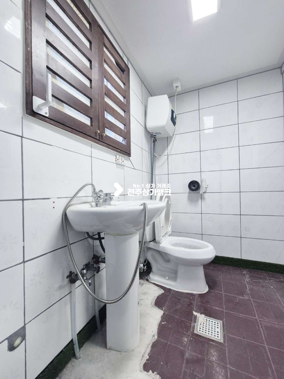 전북 전주덕진구 송천동1가 ○송천동 초등학교옆 1층 상가. 의류매장,학원 추천○ 월세 매물번호 15213 사진 9