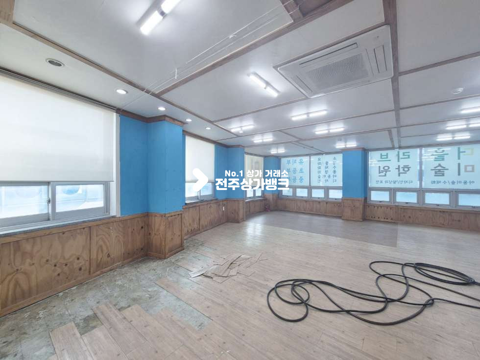 전북 전주덕진구 송천동1가 ○송천동3층 21평 상가 학원추천!○ 월세 매물번호 15235 사진 2