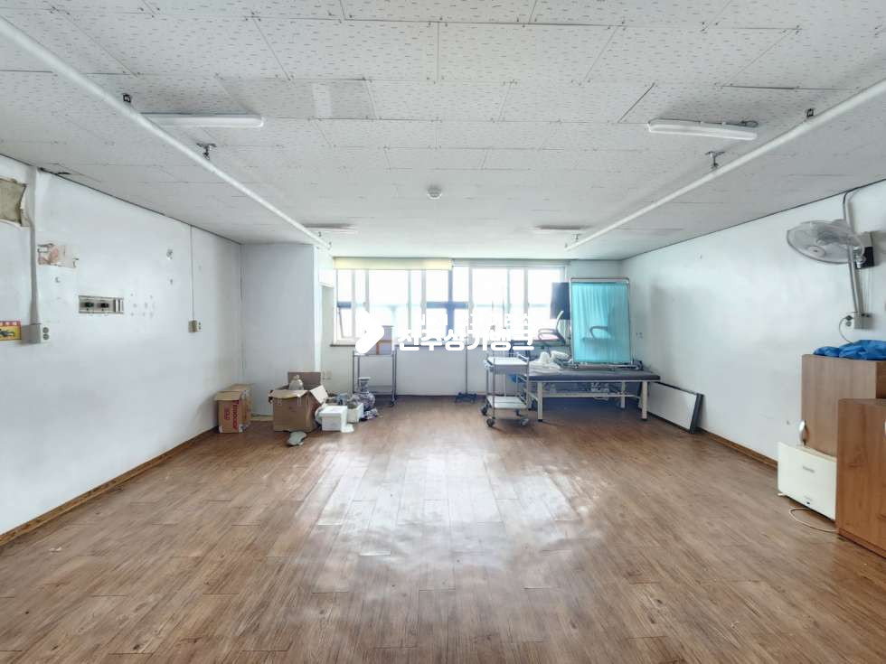 전북 전주완산구 중화산동2가 ★중화산동 대로변 100평 스프링쿨러 완비★ 월세 매물번호 15245 사진 2