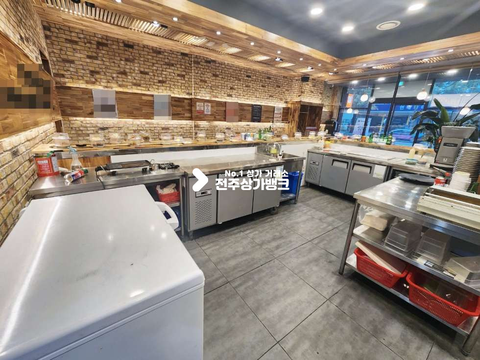 전북 전주완산구 평화동2가 평화동 매출잘나오는 프렌차이즈 스시집 양도양수 , 권리금 협의가능 월세 매물번호 15254 사진 14