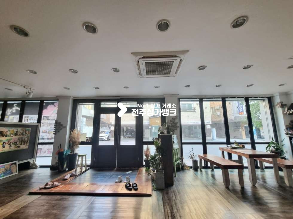 전북 전주완산구 서신동 ★서신동 학교 인테리어 굳!!40평 학원 사무실.자유업종 추천 ★ 월세 매물번호 15181 사진 9