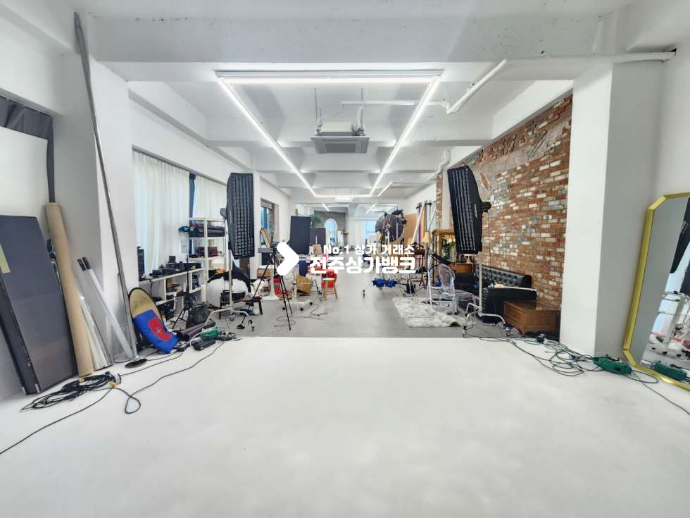 전북 전주완산구 서신동 ★서신동 72평상가 분할가능 엘베 주차장있음★ 월세 매물번호 15274 사진 4