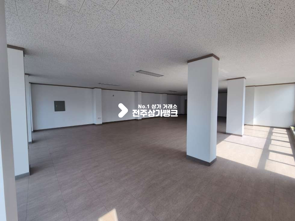 전북 전주완산구 효자동3가 효자동 신시가지 넒은 사무실,상가 매물 즉시입주 가능합니다. 월세 매물번호 12482 사진 4