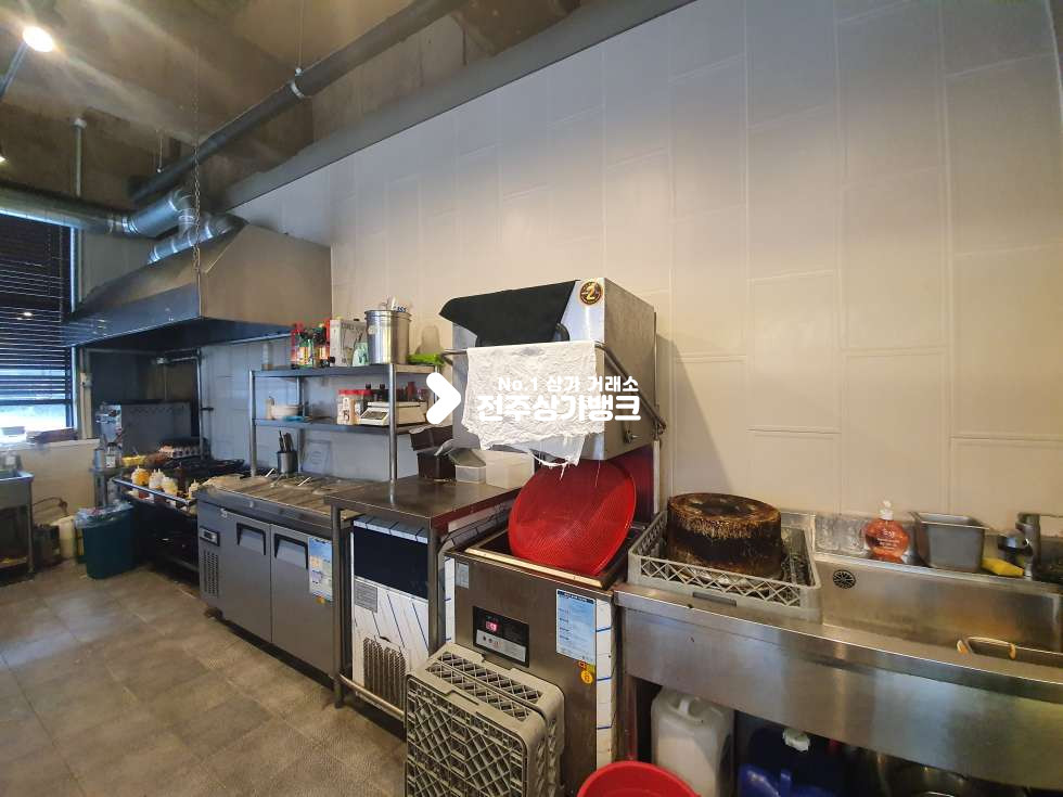 전북 전주덕진구 우아동2가 아중초등학교부근 입지양호 시설깨끗하고 커피숍으로도 괜찮은 상가 추천드립니다 월세 매물번호 11169 사진 6