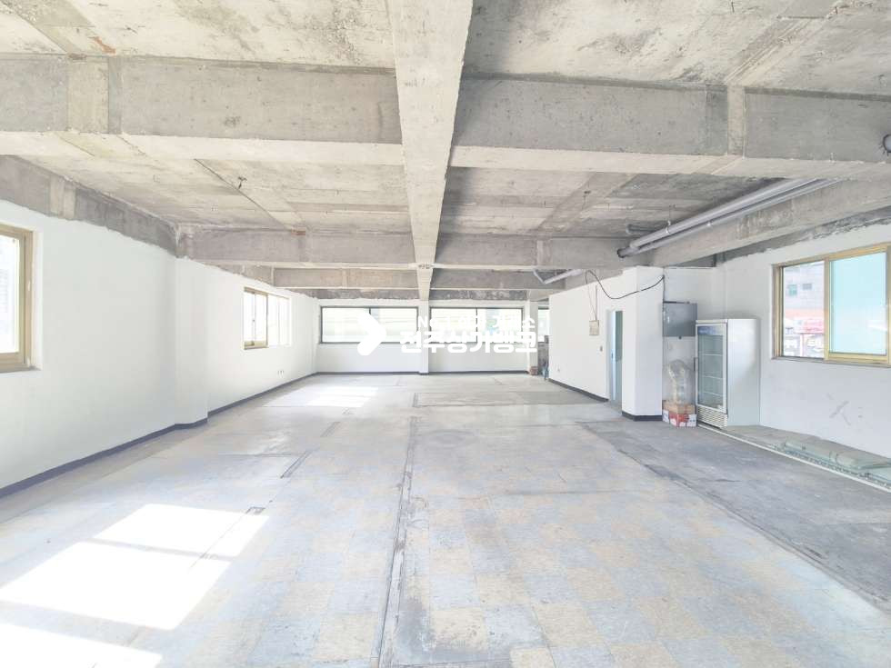 전북 전주완산구 중화산동2가 ●중화산동 풍림아이원 인근 2층상가 50평● 월세 매물번호 15294 사진 5