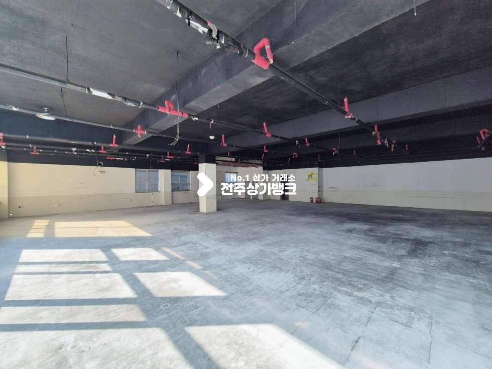 전북 전주완산구 효자동3가 신시가지 중심상가 4층상가 월세 매물번호 15323 사진 3