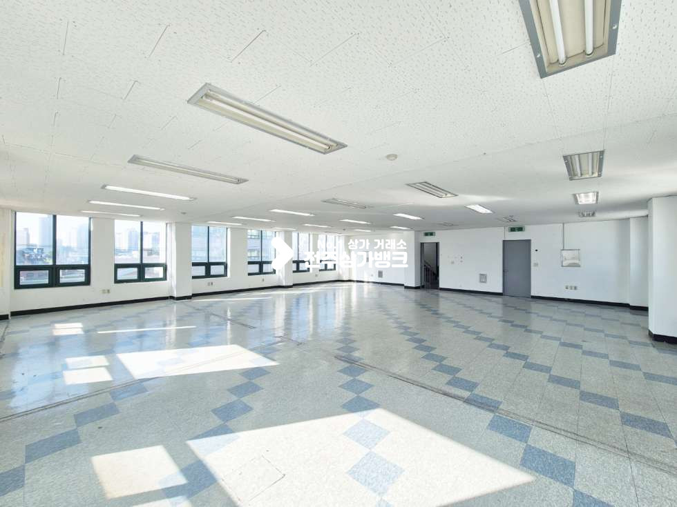 전북 전주완산구 서신동 ○서신동 서신중 인근 4층 사무실 . 사무실 추천○ 월세 매물번호 15367 사진 4