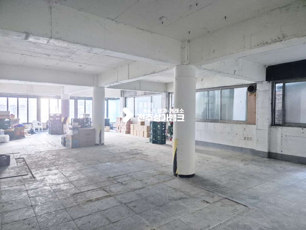 전북 전주덕진구 덕진동1가 북대 2층 58평 상가. 휴게음식점 추천 월세 매물번호 15395 사진 4