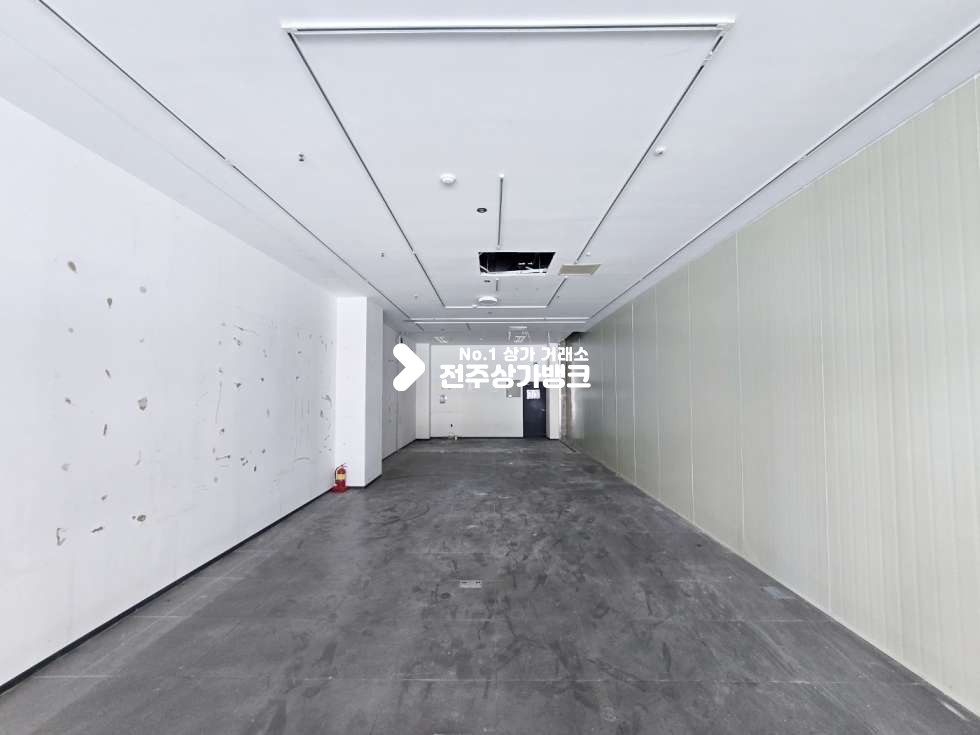 전북 전주완산구 효자동3가 신시가지 스타벅스 옆 유동인구 많은 자리 일반음식점,판매점 강력추천 월세 매물번호 15426 사진 2