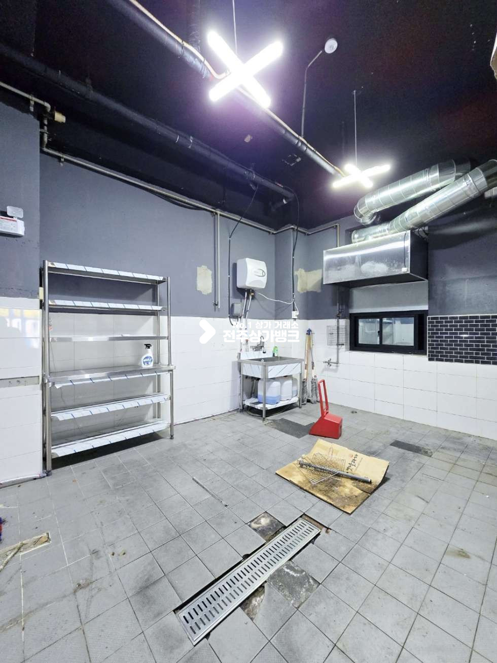 전북 전주완산구 효자동3가 신시가지 메인거리 2층 무권리금 상가 필요시 철거가능 즉시입주가능 월세 매물번호 15427 사진 11