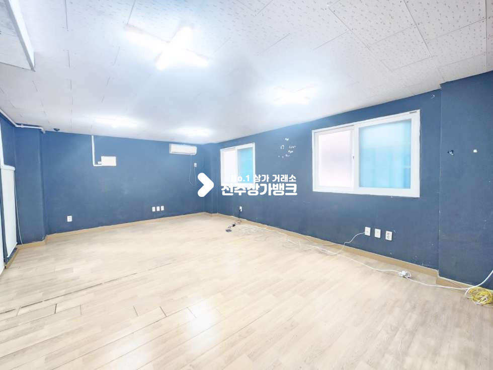 전북 전주완산구 서신동 서신동 저렴한 가격 !! 12평 미용상가 , 기타 판매점으로 강력추천 즉시입주가능 월세 매물번호 14095 사진 3